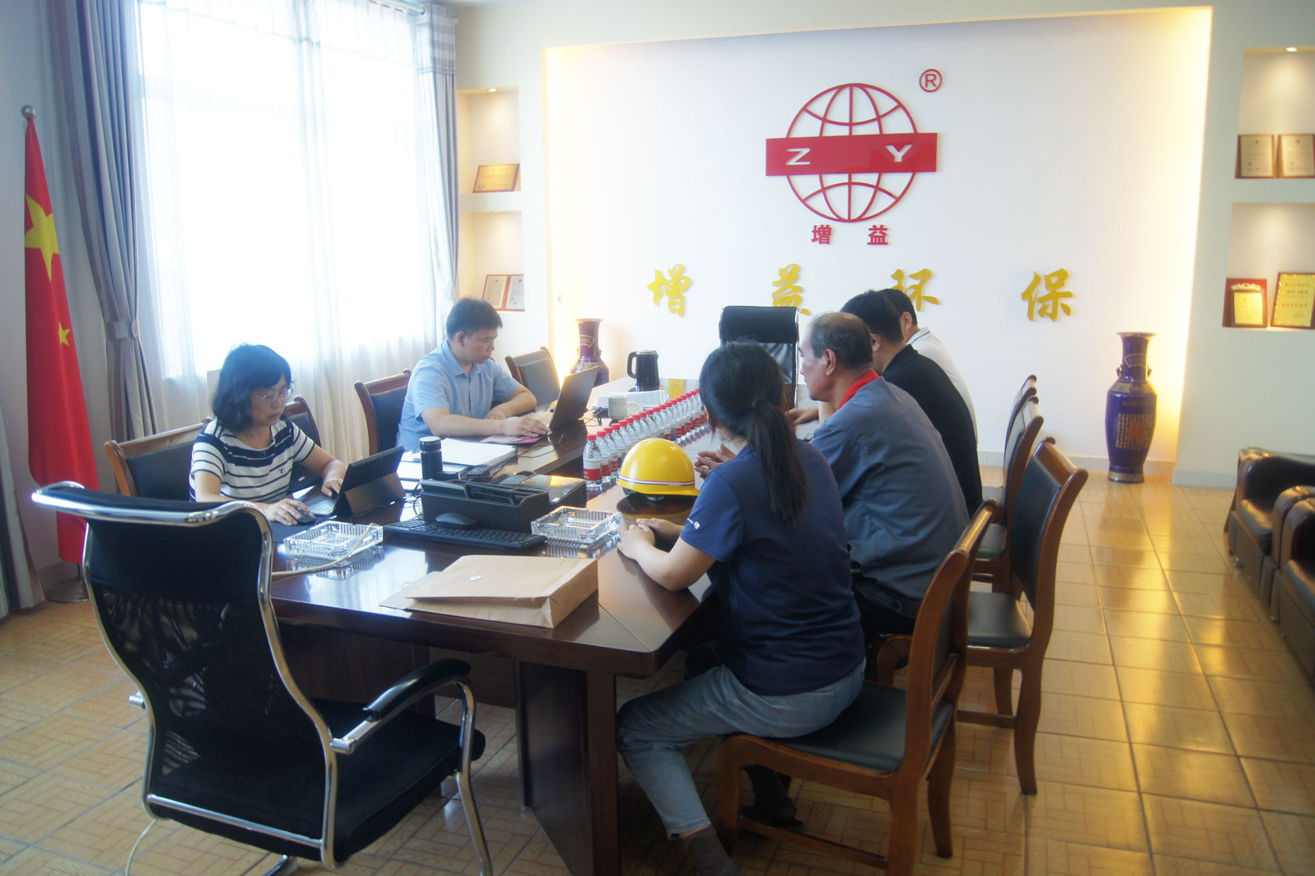 祝賀公司順利通過(guò)ISO9001認(rèn)證！?。? width=